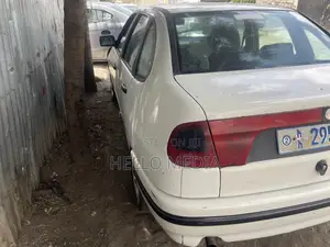 Volkswagen Golf Variant 2000 White