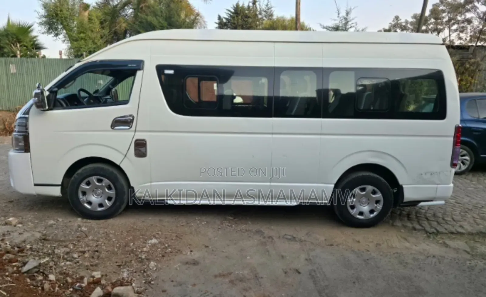 Toyota HiAce 2022 White