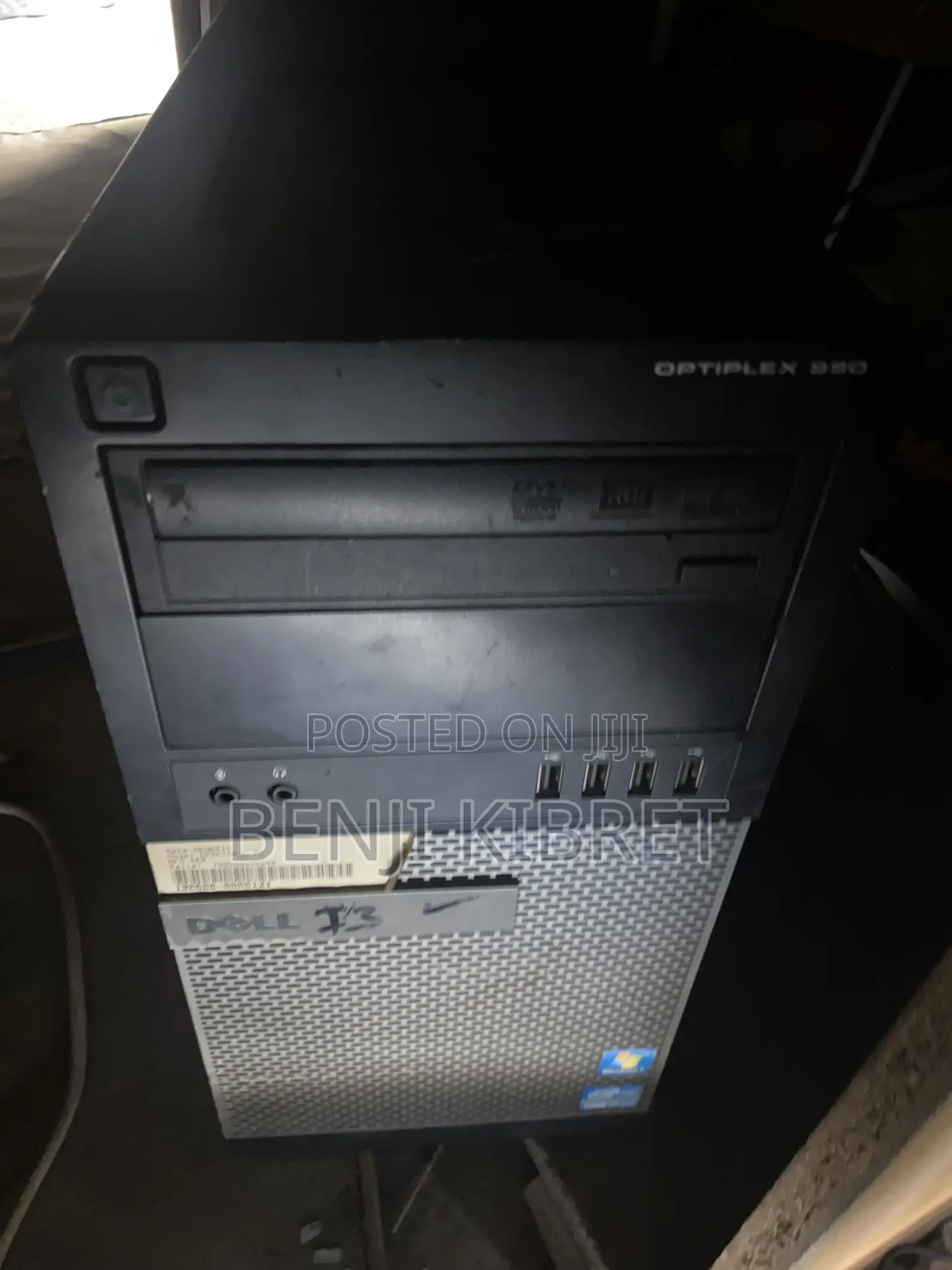 Desktop Computer Dell 8GB Intel Core i3 HDD 1T
