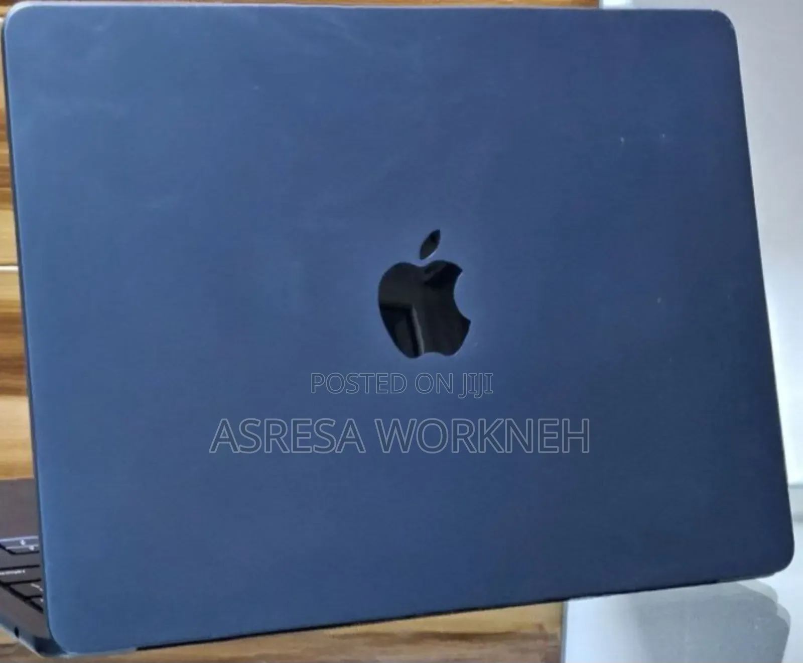 New Laptop Apple MacBook Air 2025 M4 13-inch 16GB Apple M4 SSD 256GB