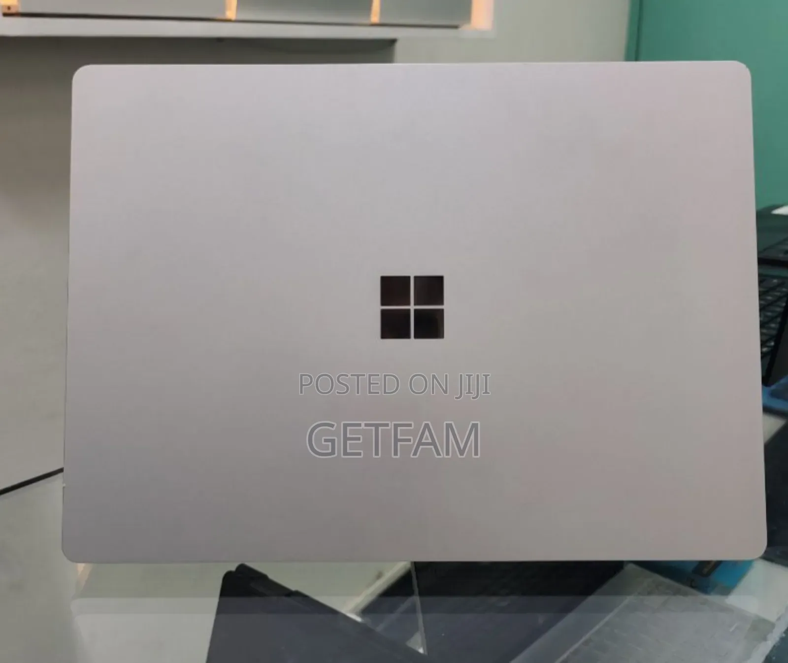 New Laptop Microsoft Surface 16GB Intel Core i7 SSD 512GB