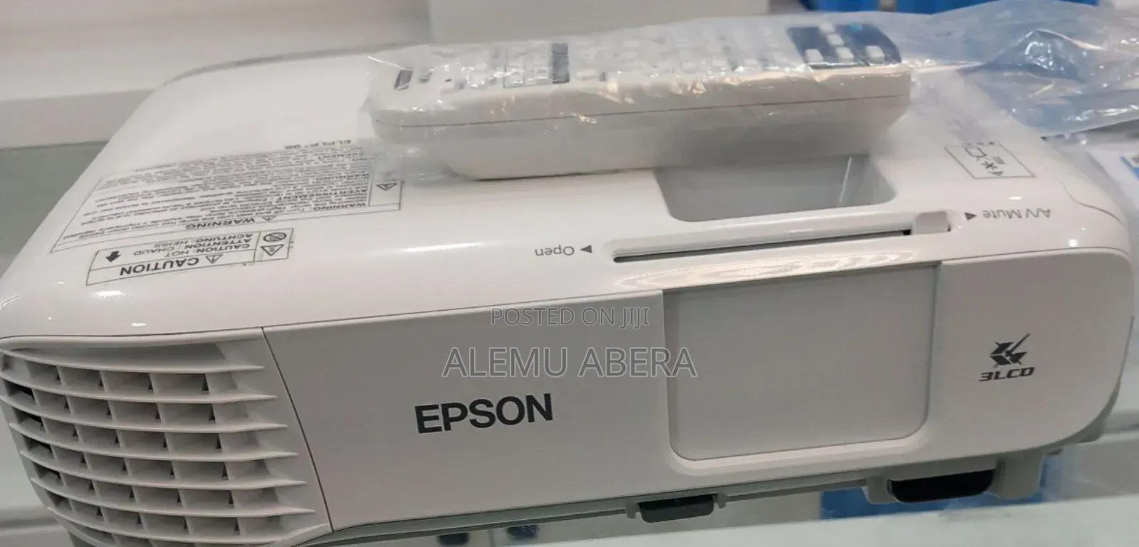 Brand New Epson Projector With Manual Model Name: Eb-X39 Hardwar
