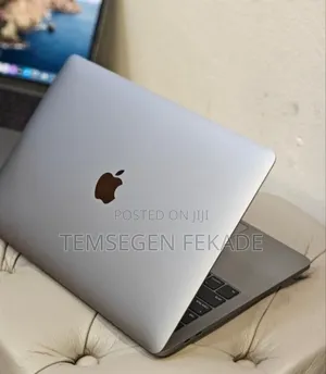 Laptop Apple MacBook Pro 2019 16GB Intel Core i7 SSD 256GB