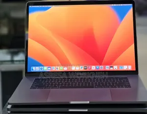 New Laptop Apple MacBook Pro 2017 16GB Intel Core i7 SSD 512GB