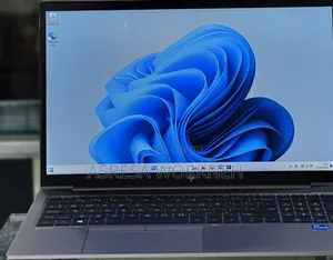 New Laptop HP 16GB Intel Core i7 SSD 512GB