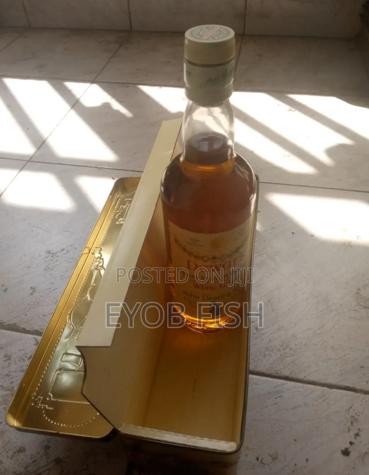 Dewar's White Label Finest Scotch Whisky