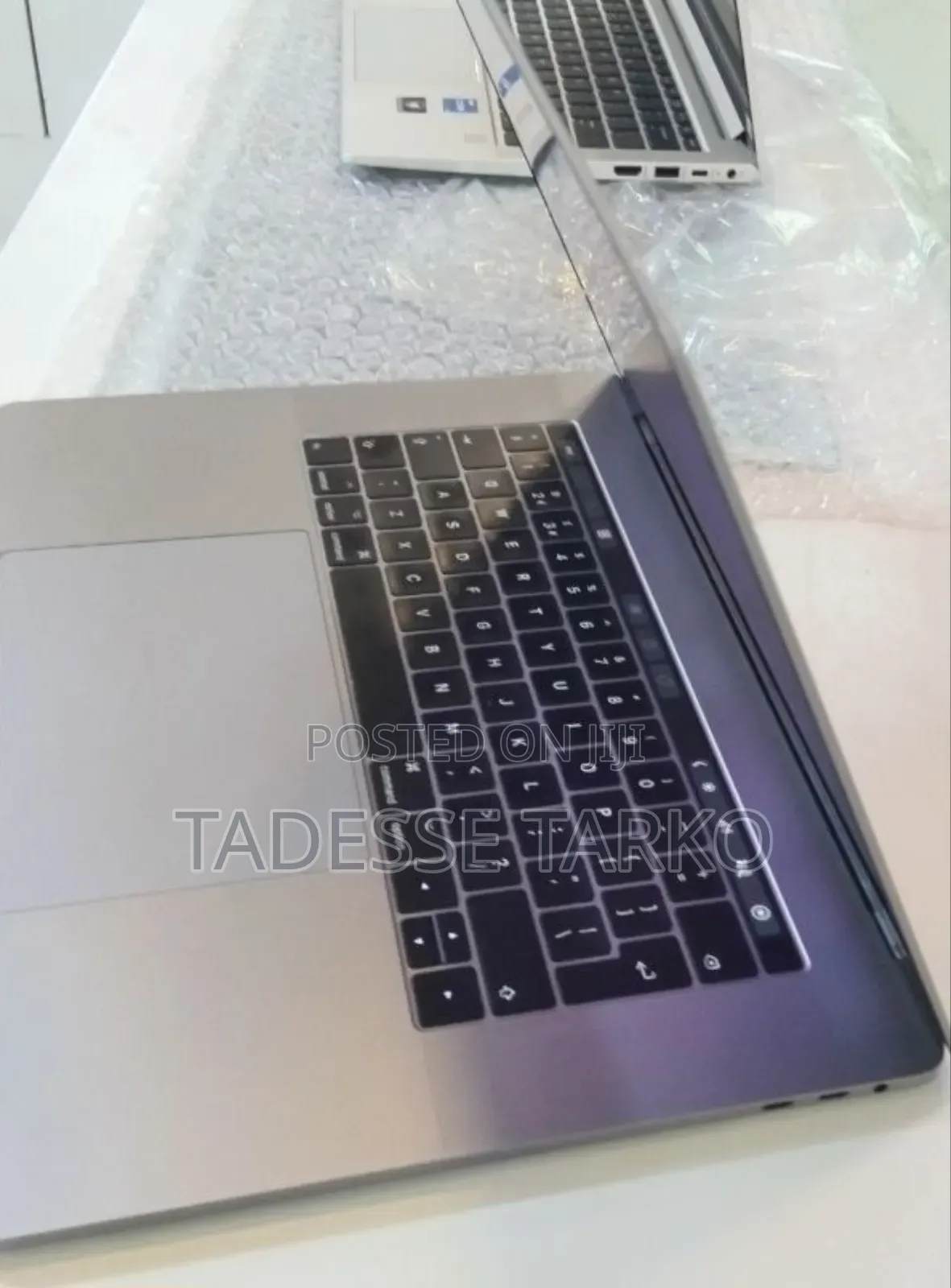 New Laptop Apple MacBook Pro 2017 16GB Intel Core i7 SSD 512GB