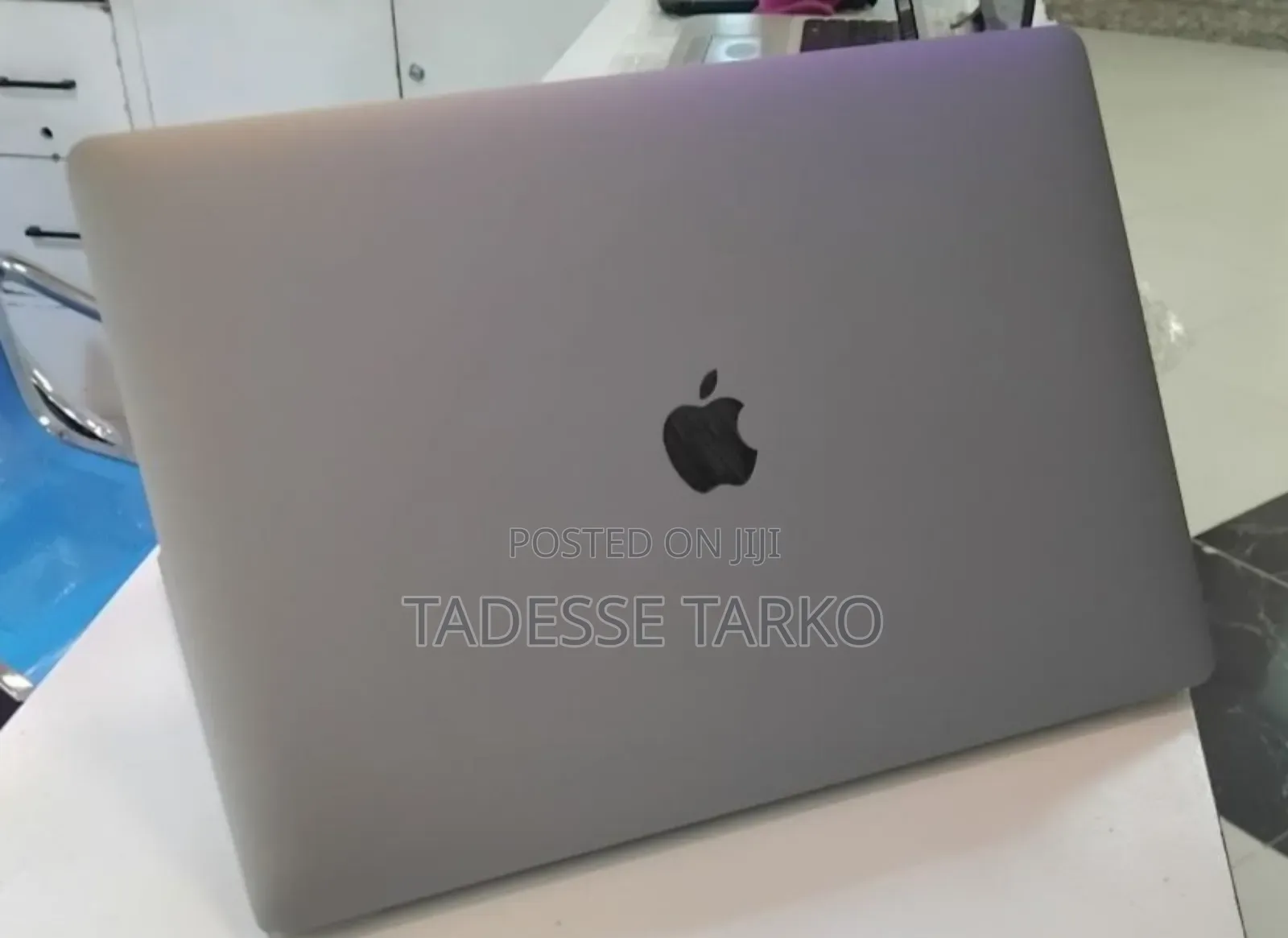 New Laptop Apple MacBook Pro 2017 16GB Intel Core i7 SSD 512GB