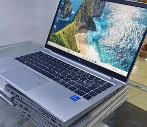 New Laptop HP EliteBook 830 G8 16GB Intel Core i5 SSD 512GB