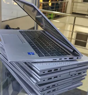 New Laptop HP EliteBook 830 G8 16GB Intel Core i5 SSD 512GB