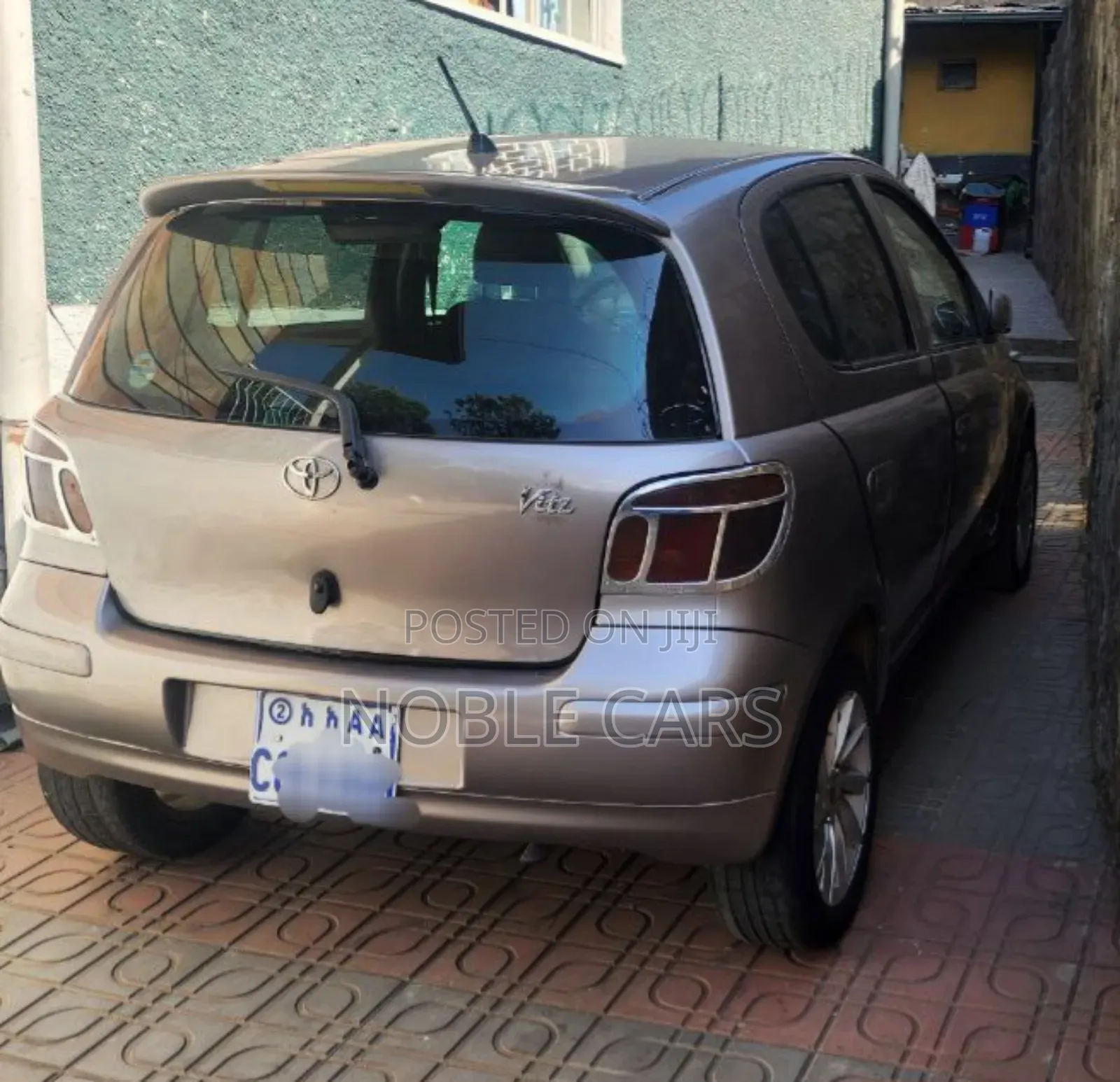 Toyota Vitz 2004 Brown