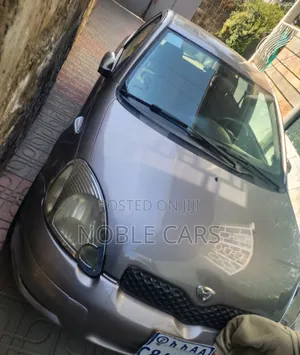 Toyota Vitz 2004 Brown