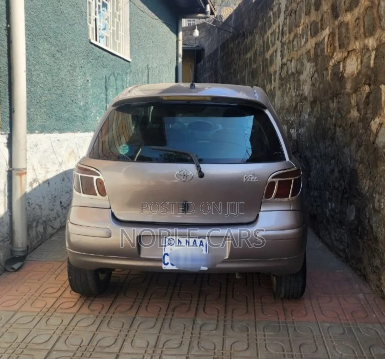 Toyota Vitz 2004 Brown