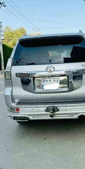 Toyota Land Cruiser Prado 2016 Silver