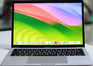 New Laptop Apple MacBook 2018 8GB Intel Core i5 SSD 256GB