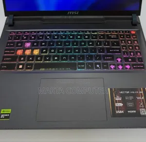 New Laptop MSI Vector 16 HX AI A2XWIG 16GB AMD Ryzen 9 SSD 1T