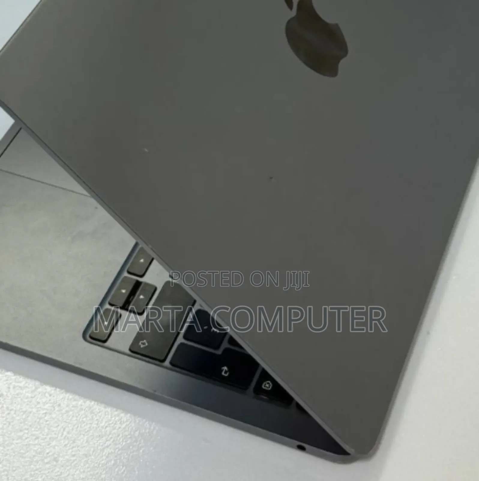New Laptop Apple MacBook Air 2023 M2 8GB Apple M2 SSD 256GB