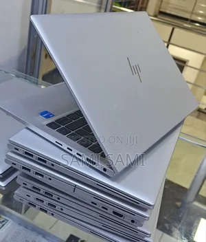 New Laptop HP EliteBook 830 G8 16GB Intel Core i5 SSD 512GB