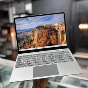 New Laptop Microsoft Surface Go 2 16GB Intel Core i5 SSD 512GB