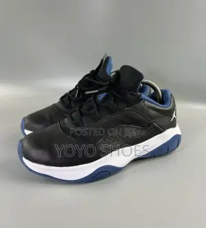 Air Jordan 11 Low CMFT "Black Dark Marina" Blue Fashion Sneaker