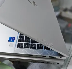 New Laptop HP EliteBook 830 G8 16GB Intel Core i7 SSD 512GB