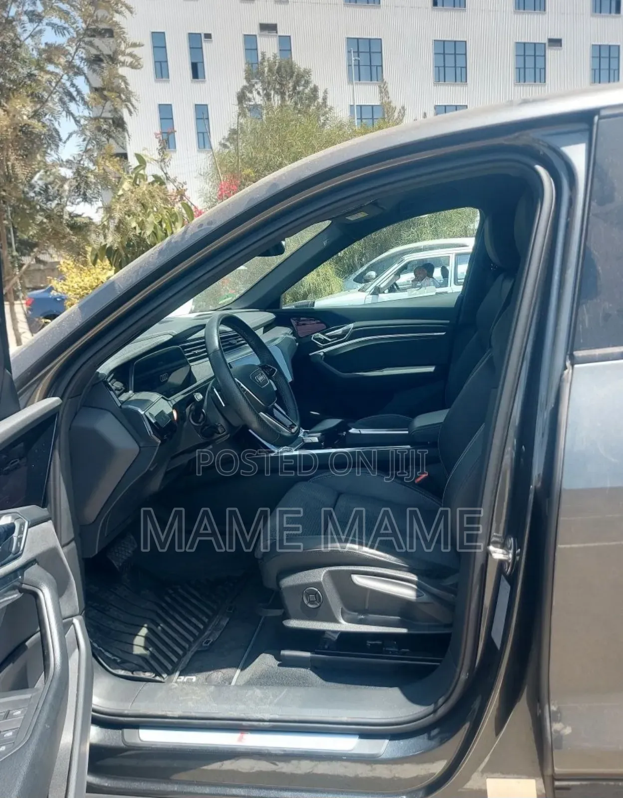 New Audi Q8 e-tron 2024 Gray