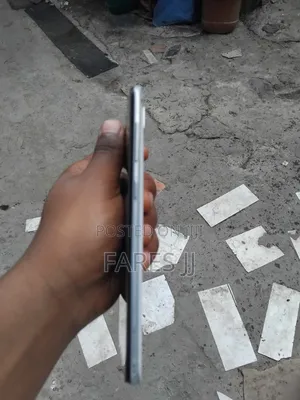 Samsung Galaxy A30 64 GB White