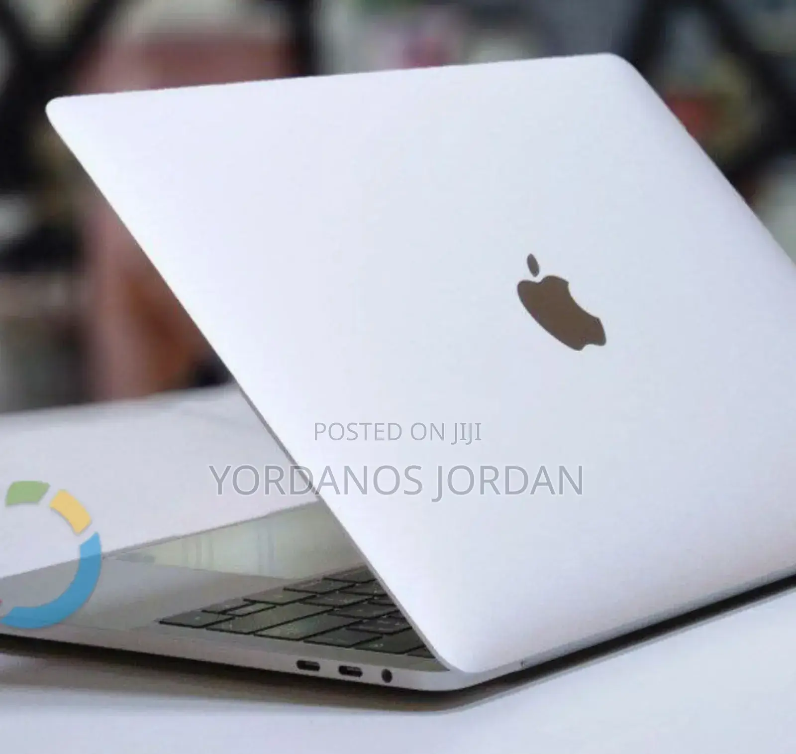 New Laptop Apple MacBook Pro 2018 8GB Intel Core i5 SSD 256GB