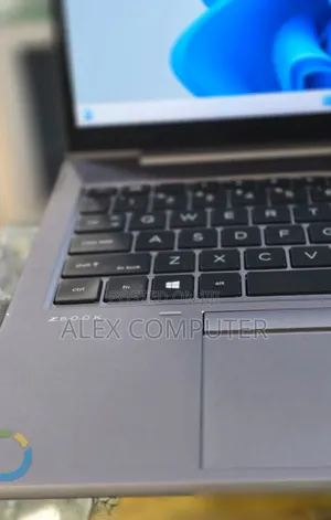 New Laptop HP 16GB Intel Core i7 SSD 512GB
