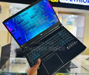 New Laptop Acer Predator Helios 300 16GB Intel Core i7 SSD 512GB