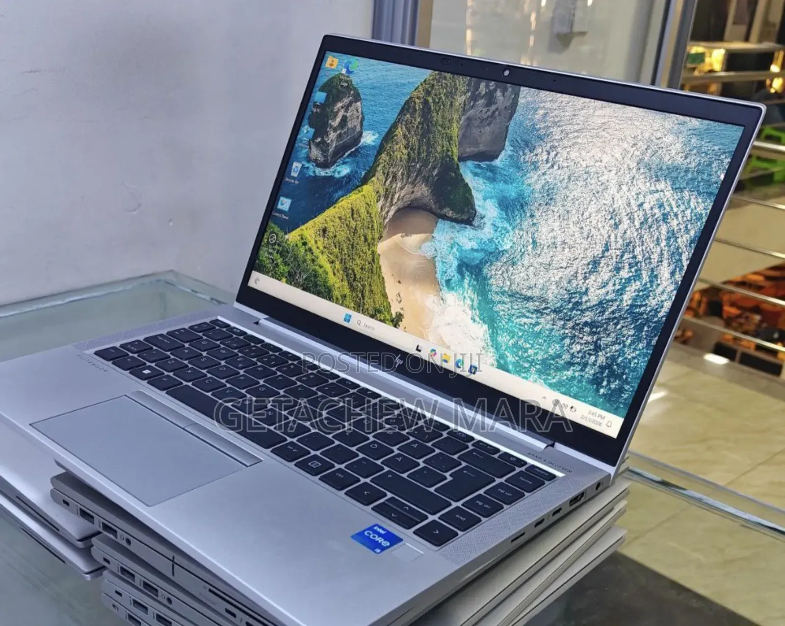 New Laptop HP EliteBook 830 G8 16GB Intel Core i5 SSD 512GB