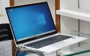 New Laptop HP EliteBook 840 G8 16GB Intel Core i5 SSD 512GB