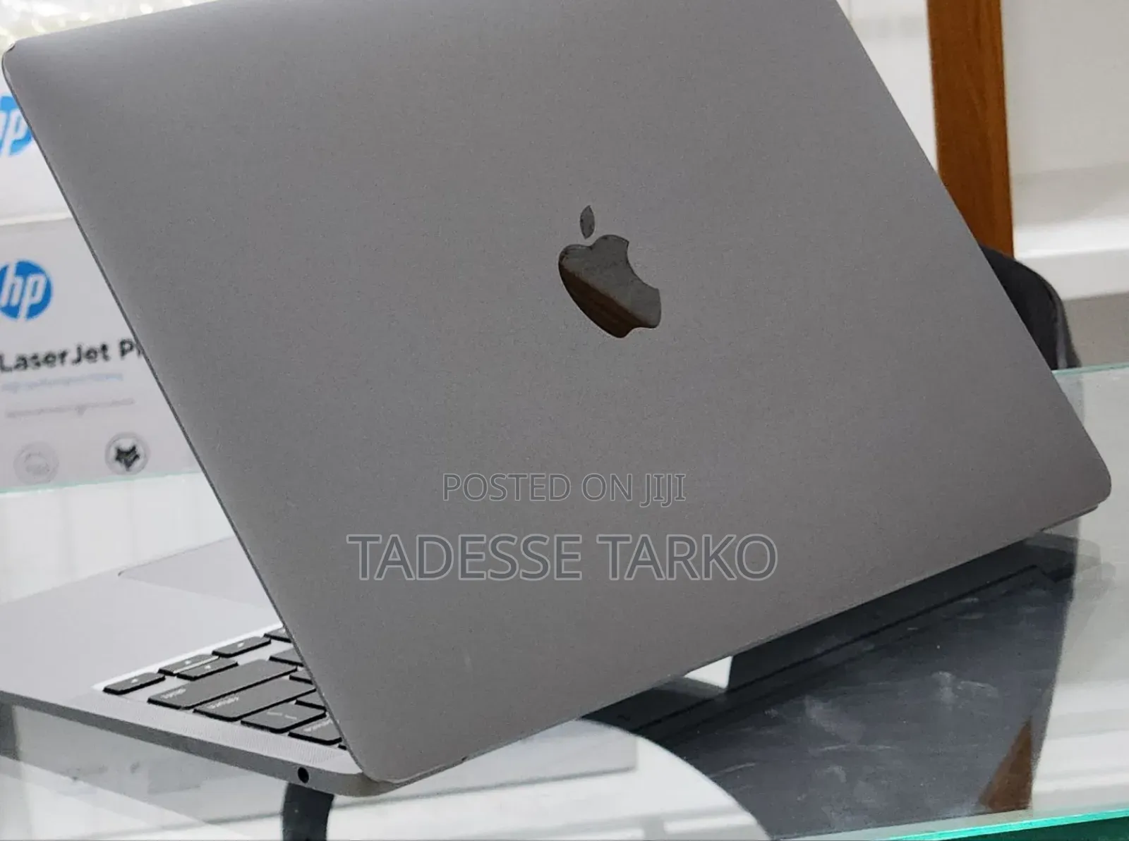 New Laptop Apple MacBook Air 2020 8GB Intel Core i3 SSD 256GB