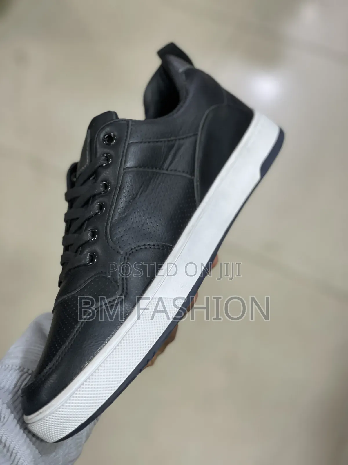 Lacoste Men's Perforated Original Shoes (Casual Looks)