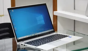 New Laptop HP EliteBook 840 G8 16GB Intel Core i5 SSD 512GB