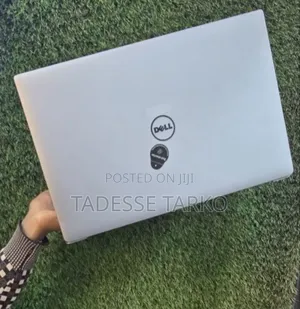 New Laptop Dell Precision 5520 16GB Intel Core i7 SSD 512GB