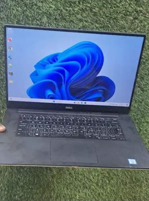New Laptop Dell Precision 5520 16GB Intel Core i7 SSD 512GB
