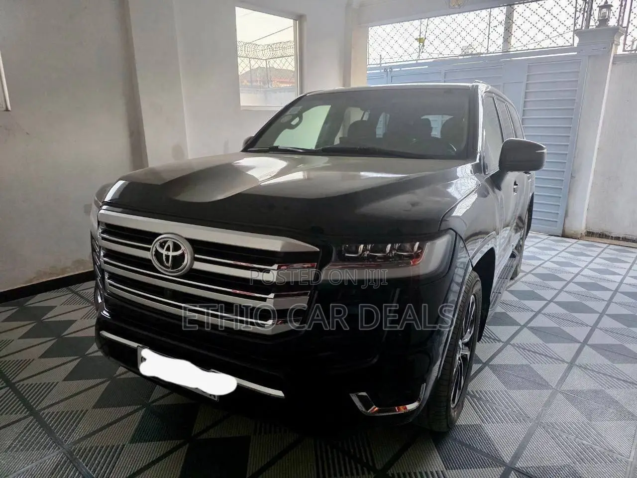 Toyota Land Cruiser 4.5 V8 VXR 2012 Black