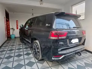 Toyota Land Cruiser 4.5 V8 VXR 2012 Black