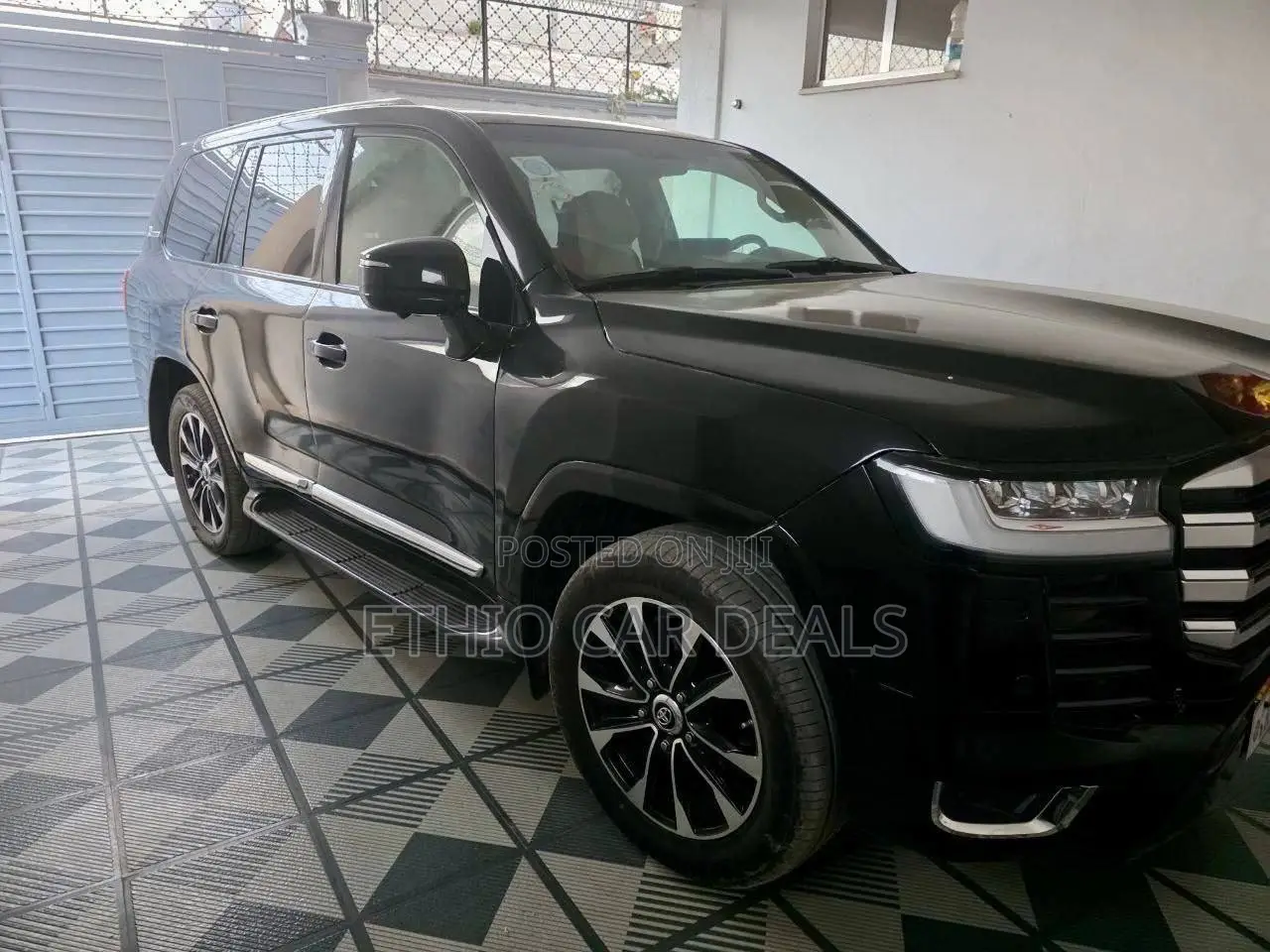 Toyota Land Cruiser 4.5 V8 VXR 2012 Black