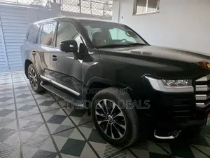 Toyota Land Cruiser 4.5 V8 VXR 2012 Black