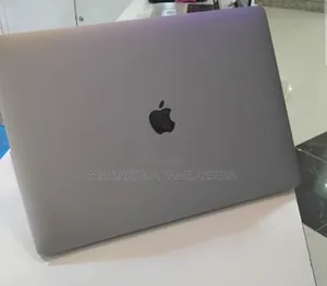 New Laptop Apple MacBook Pro 2017 16GB Intel Core i7 SSD 512GB