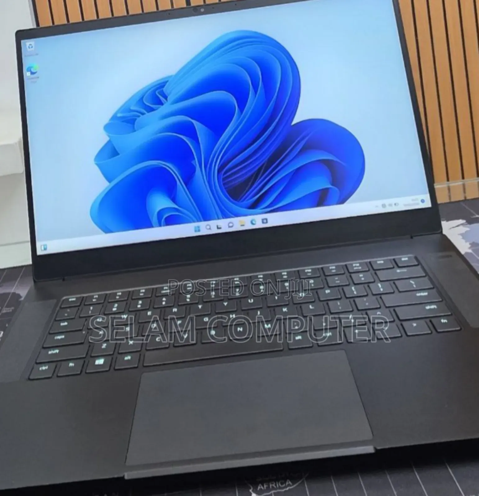 New Laptop Razer Blade 16GB Intel Core i7 SSD 512GB