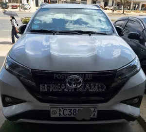 Toyota Rush 2023 White