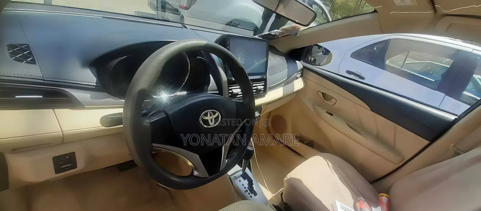 Toyota Yaris 2014 Red