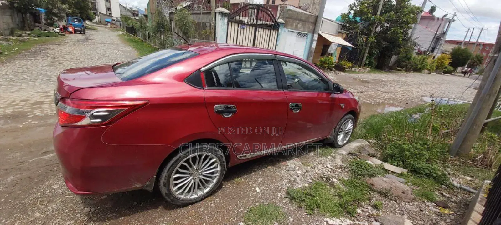Toyota Yaris 2014 Red