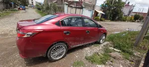 Toyota Yaris 2014 Red