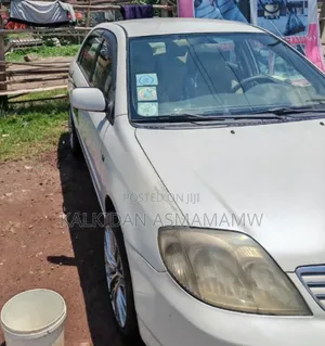 Toyota Corolla 2004 White