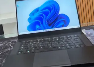 New Laptop Razer Blade 16GB Intel Core i7 SSD 512GB