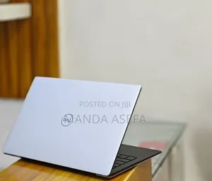 New Laptop Dell XPS 13 8GB Intel Core i5 SSD 512GB